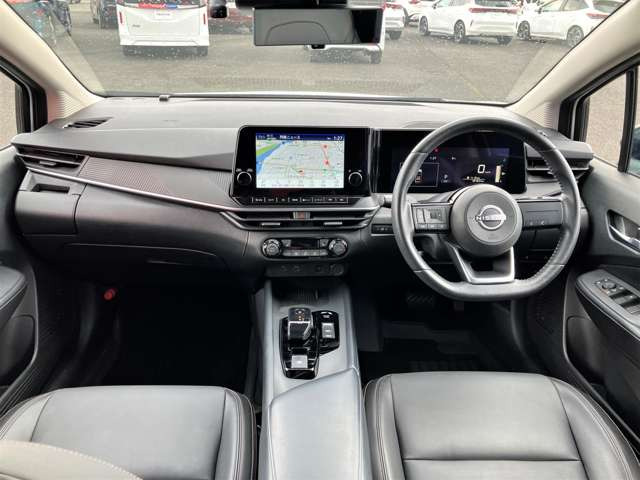 ノート1.2 X FOUR 90周年記念車 4WD