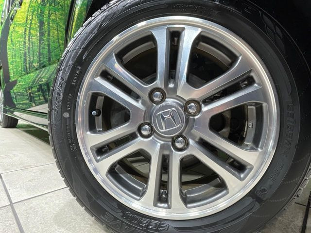 �y����14�C���`�A���~�z�C�[���z�O�ςɃ}�b�`���������A���~�z�C�[���𑕒����Ă���܂��B�e��ЊO�A���~�z�C�[����A�X�^�b�h���X�^�C�����戵�����Ă���܂��B���񂲑��k����������