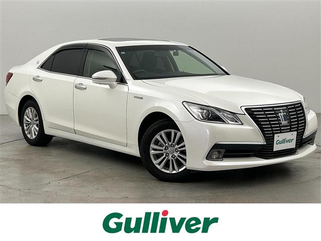 クラウンハイブリッド 2.5 ロイヤルサルーン