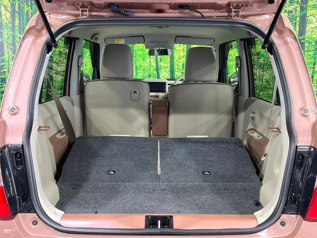 ���i�̂���������ʋ΁A���}���ɏ\���ȉ׎��X�y�[�X���m�ۂ��Ă���܂��B�Z�J���h�V�[�g��|���ƁA�傫�ȉו��̐ύڂ��\�ł���