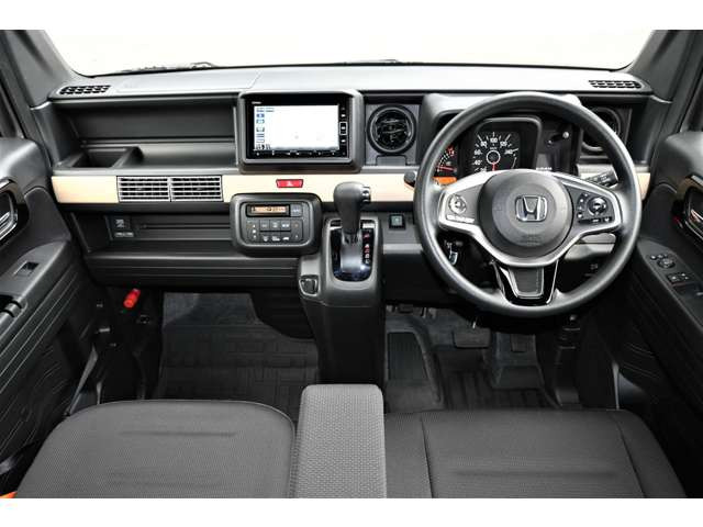 N-VAN+スタイル ファン ターボ  4WD