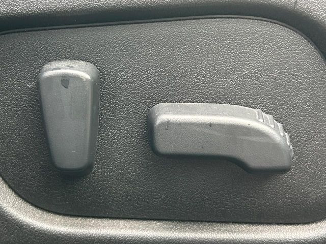 �y�p���[�V�[�g�z�X�C�b�`��ŊȒP�ɃV�[�g�̔��������\!�d��������͂�����܂���!���K�ȃV�[�g�|�W�V�����ɃZ�b�g���āA���K�ȃh���C�u�����y���݂��������B