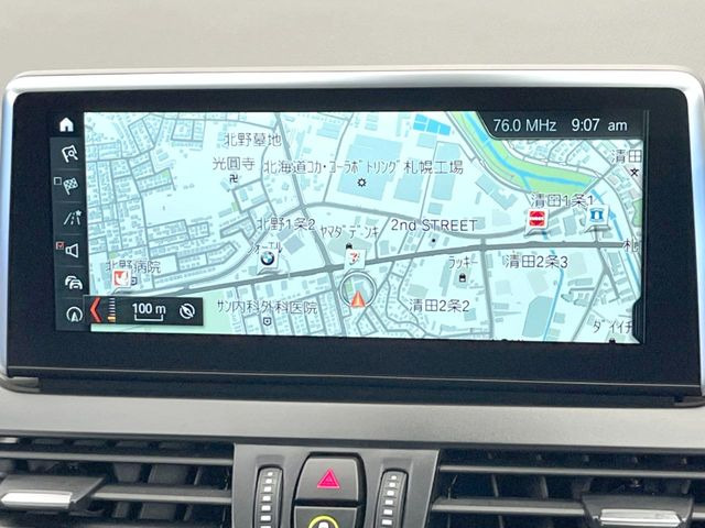 �������i�r:��̊��̂���i�r�́A����������ԓ������o���Ă���܂��B�I�[�f�B�I�@�\���[�����Ă���܂��̂ŁA�^�]�����y���߂܂���