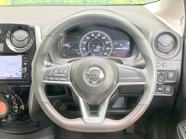 �y�X�e�A�����O�X�C�b�`�z�^�]���A�O������ڐ������炷���ƂȂ��A�I�[�f�B�I���̑��삪�\�ȕ֗��@�\!���S&���K�ȃh���C�u�����o���Ă���܂���