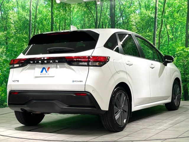 ☆全国のネクステージからお取り寄せが可能※!遠方の店舗に展示してあるクルマが気になる場合も、最寄りの店舗でご覧いただくことが可能です!是非私たちに要望をお聞かせください!※別途費用