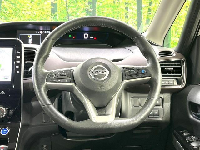 �y�����v�����X�e�A�����O�z�㎿�Ȋv���g�p���邱�ƂŁA��ɂ����������݂ƂĂ��^�]���₷���n���h���ł���