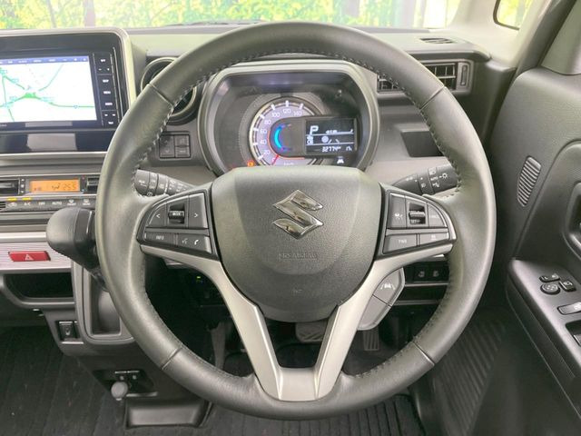 ステアリングも使用感が少なく、きれいな状態となっております♪