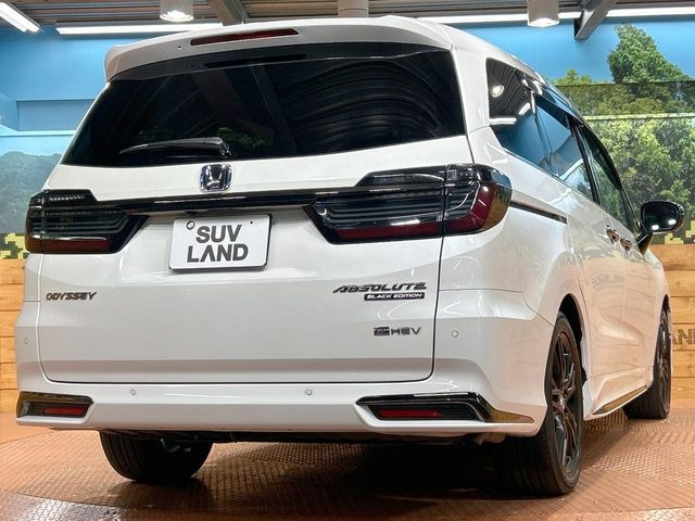 ☆全国のネクステージからお取り寄せが可能※!遠方の店舗に展示してあるクルマが気になる場合も、最寄りの店舗でご覧いただくことが可能です!是非私たちに要望をお聞かせください!※別途費用