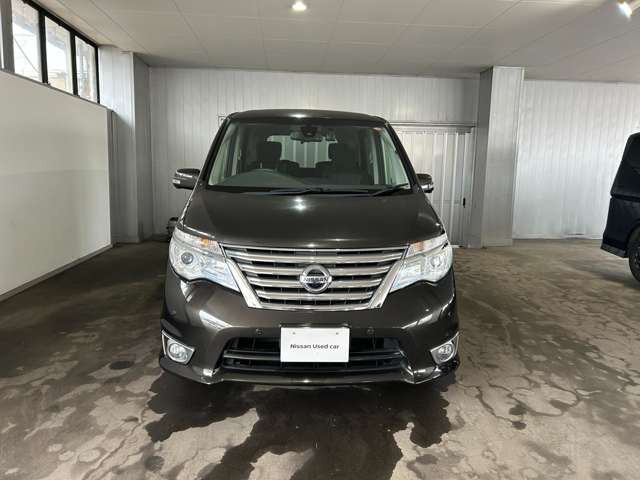 セレナ2.0 ハイウェイスター アドバンスドセーフティパッケージ 4WD