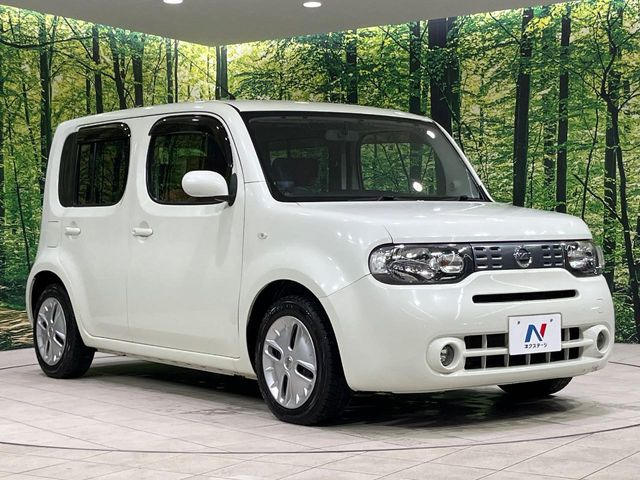 高透明度のガラス皮膜で撥水はもちろん、上質なツヤ・光沢を実現。紫外線や酸性雨から大切な愛車を保護し、色あせ・劣化を防止。「弾スプラッシュコート」、「弾プリミッサコート」からお選びいただけます。