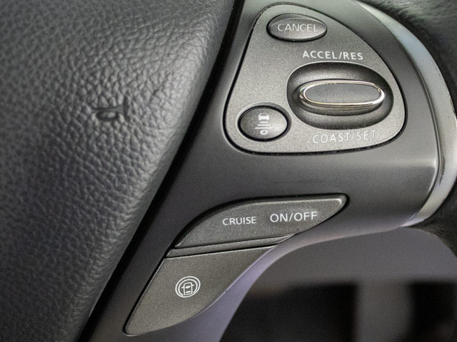 �C���e���W�F���g�N���[�Y�R���g���[���~���g���[�_�[�ƒP��J�����Ő�s�Ԃ�F�����A�ԑ��ɉ������Ԋԋ�����ۂ��Ȃ���Ǐ]���s���x�����܂��B