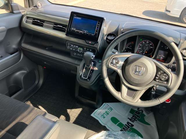 ���Ӓ菑�t���ň��S����O�ҋ@��(JAAA���{�����ԊӒ苦��)�̃v���Ӓ�m�ɂ���Ď��q��Ԃׂ̍��ȕ����܂ŊӒ���s�Ȃ��Ă��܂�!���ÎԂ̕s��������������S�ł��܂���!