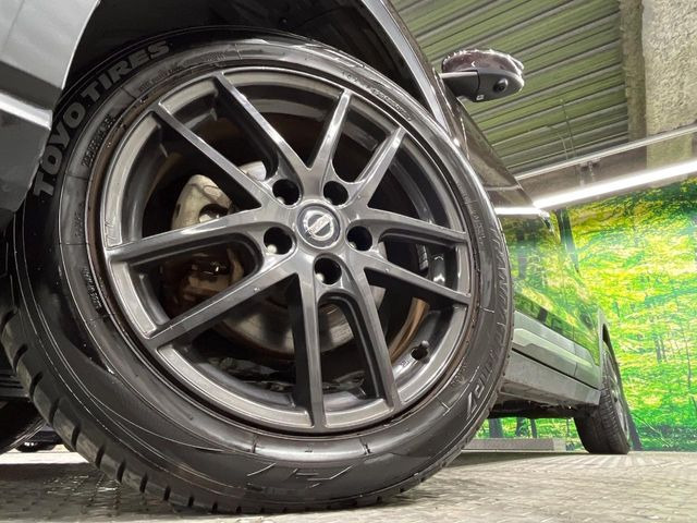 �y����17�C���`�A���~�z�C�[���z�O�ςɃ}�b�`���������A���~�z�C�[���𑕒����Ă���܂��B�e��ЊO�A���~�z�C�[����A�X�^�b�h���X�^�C�����戵�����Ă���܂��B���񂲑��k����������