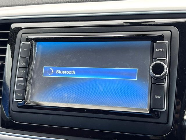 ��Bluetooth:���莝���̃X�}�[�g�t�H���ȂǂƐڑ����A�n���Y�t���[�ʘb��Տꊴ����~���[�W�b�N�Đ������y���݂��������܂��B�����ڑ��ł��̂Ŕς킵��������܂����