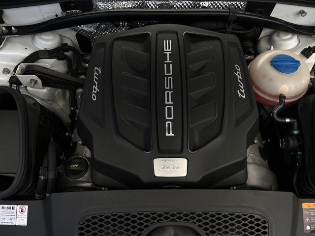 �����X�ł́A�e���[�J�[�̐�p�f�f�e�X�^�[�𓱓��B���Ǝ��i�����e�N�j�J���X�^�b�t���풓���Ă���܂��̂ŁA������̍ۂɂ����S���Ă����p���������܂��B