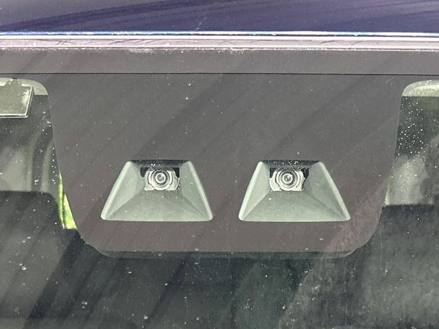 �y�X�}�[�g�A�V�X�g�z���s���ɑO���̎ԗ�����F�����A�Փ˂������Ȏ��͌x��ƃu���[�L�ŏՓˉ���Ɣ�Q�y�����A�V�X�g�B�����S�Ƀh���C�u�����y���݂��������܂��B