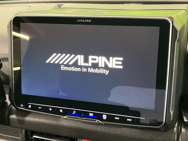 【ALPINE9型ディスプレイオーディオ】お手持ちのスマートフォンとの連携で、ナビや音楽再生など各種アプリを使用可能。スマホに近い感覚でお使いいただけます♪
