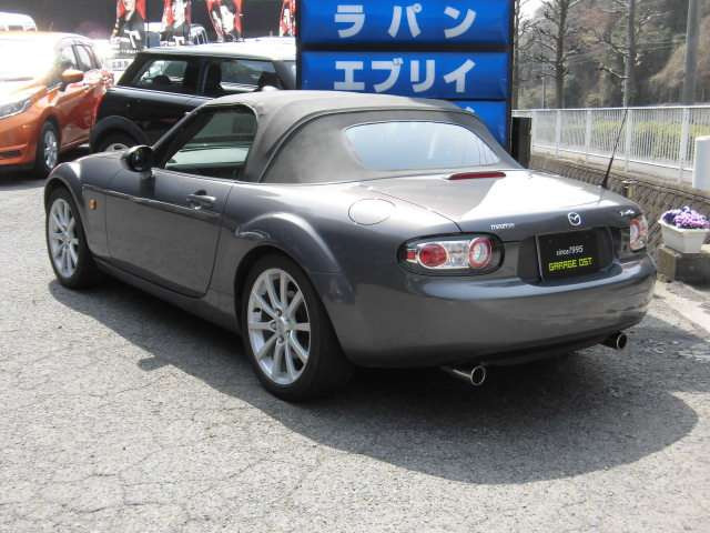 ������̃��[�h�X�^�[�̓I�[�N�V�����]��5�_��4�_�]�������Ă����Ԃ̗ǂ��ԗ��ɂȂ�܂�^^��x�������ŉc�Ƃ��Ă���܂��̂ŁA���C�y�ɂ�������艺����^^