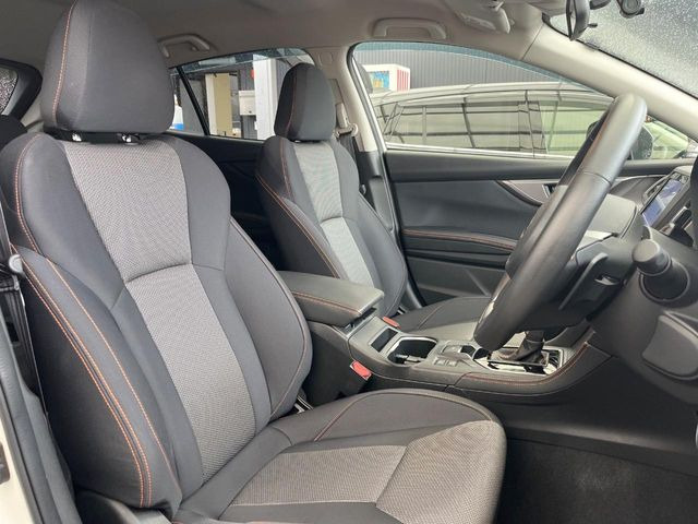 �y�n�[�t���U�[�V�[�g�z�������ƍ���S�n�𗼗������l�C�̃V�[�g���w�ʁE���ʂ̃t�@�u���b�N�f�ނ́A�ʋC���̗ǂ��⊊��ɂ����ɗD��Ă��܂��B�C���╞���ɍ��E���ꂸ���K�ɂ���肢�������܂��B