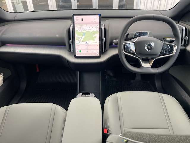 EX30クロスカントリーウルトラ ツインモーター パフォーマンス 4WD