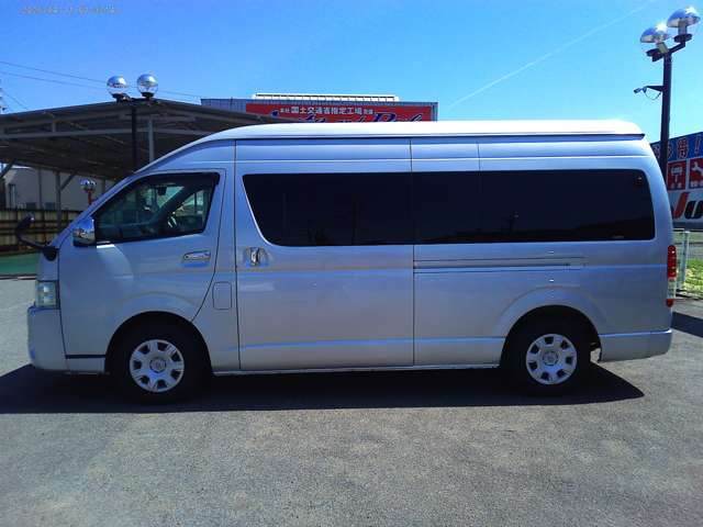 ハイエース2.7 グランドキャビン