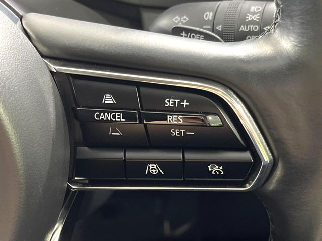 【マツダ・レーダークルーズコントロール】高速道路での長距離走行が楽に!自動で速度を保つクルーズコントロールが、衝突軽減システムと連携し、前方の車両を感知して車間を保つように速度調節してくれます!!