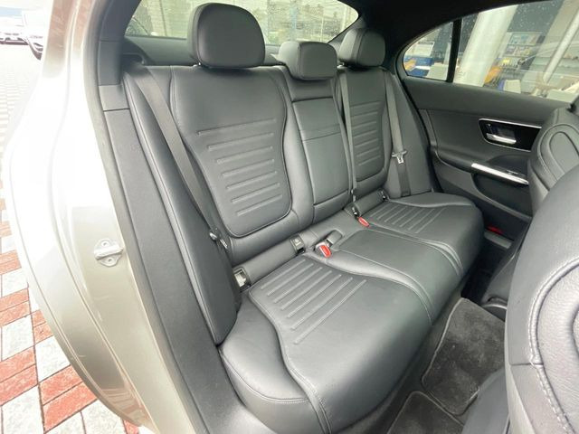 ���㕔���Ȃ��C�ɂȂ�悤�ȃL�Y�E�����ւ��蓙�A�傫�ȃ_���[�W�͂Ȃ��A�ǍD�ȏ�Ԃł��B