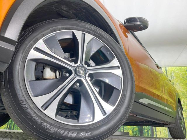 �y�����A���~�z�C�[���z�O�ςɃ}�b�`���������A���~�z�C�[���𑕒����Ă���܂��B�e��ЊO�A���~�z�C�[����A�X�^�b�h���X�^�C�����戵�����Ă���܂��B���񂲑��k����������