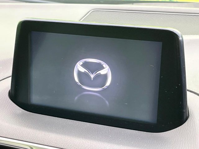 �y�}�c�_�R�l�N�g�i�r�z�ԓ��̕��͋C�Ƀ}�b�`������̌^�^�C�v�̃i�r�B�e����q�ݒ��Bluetooth�Đ����A�l�X�ȋ@�\���y���߂܂��B�����I�ȃ_�C�������삪�\�ŁA�g��������ǍD�ł��B