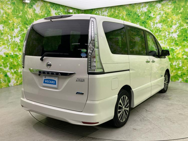 セレナ2.0 ハイウェイスター Vセレクション+Safety S-HYBRID