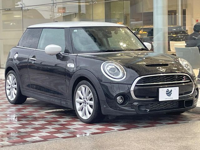 �����X�ł͑�O�ҋ@�ւɂ��ԗ��i���Ӓ�𓱓����A�C�����Ԃ�r���B�Ӓ菑�����s����܂��̂ŁA�ς��ƌ��������ł͕�����Ȃ��ӏ��܂Ŕ[��������ł��������������܂��B���ꕔ�����{�̏ꍇ���������܂��B