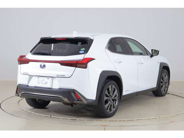 UX250h Fスポーツ 4WD
