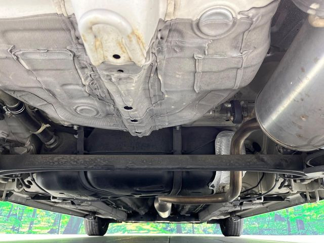 下回りがきれいなうちに、防錆加工の施工がオススメ。降雪地域はもちろん、沿岸部にお住いの方や、趣味でマリン・ウィンタースポーツをされる方にご好評いただいております。