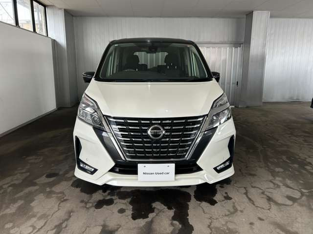 セレナ2.0 ハイウェイスターV 4WD