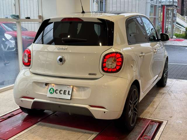 スマートフォーフォーブラバス スポーツ ツイナミック