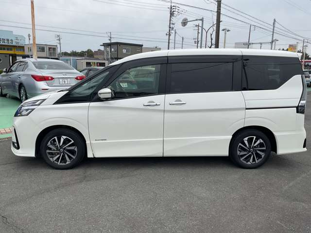 セレナ2.0 ハイウェイスターV