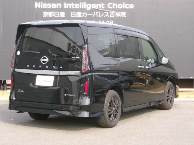 セレナ1.4 e-POWER ハイウェイスターV 90周年記念車