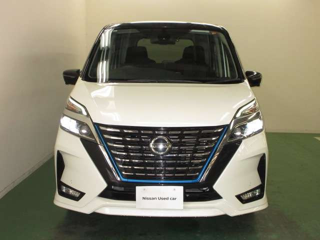 セレナ1.2 e-POWER ハイウェイスターV