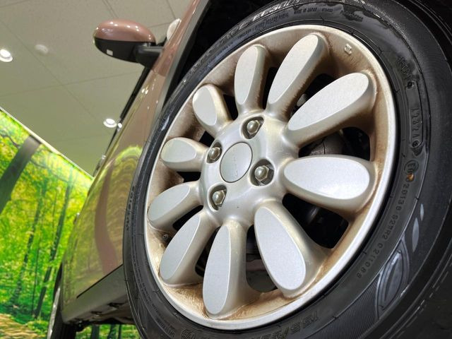 �y����14�C���`�A���~�z�C�[���z�O�ςɃ}�b�`���������A���~�z�C�[���𑕒����Ă���܂��B�e��ЊO�A���~�z�C�[����A�X�^�b�h���X�^�C�����戵�����Ă���܂��B���񂲑��k����������