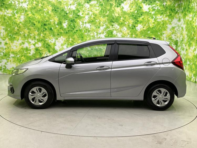 フィット1.3 13G F コンフォートエディション