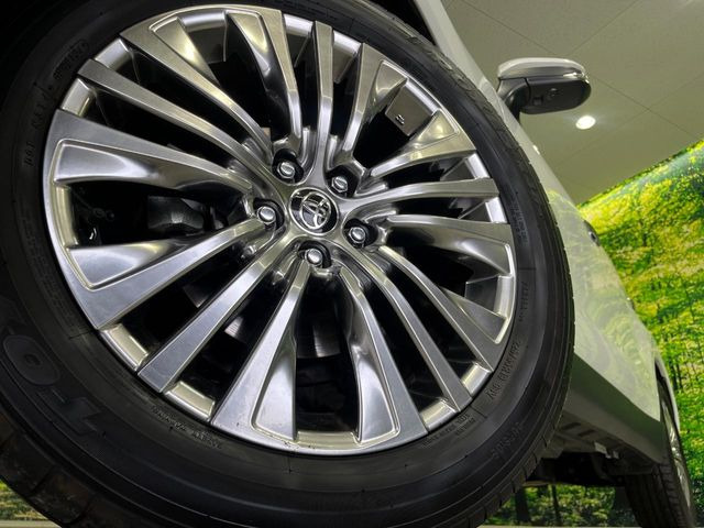 �y����19�C���`�A���~�z�C�[���z�O�ςɃ}�b�`���������A���~�z�C�[���𑕒����Ă���܂��B�e��ЊO�A���~�z�C�[����A�X�^�b�h���X�^�C�����戵�����Ă���܂��B���񂲑��k����������