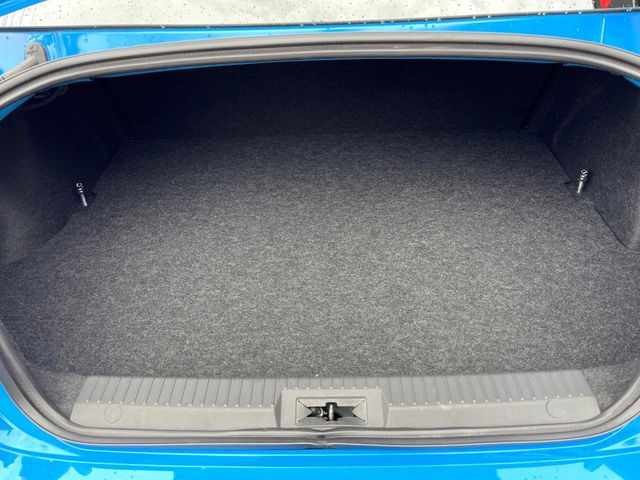 普段のお買い物や通勤、送迎等に十分な荷室スペースを確保しております。