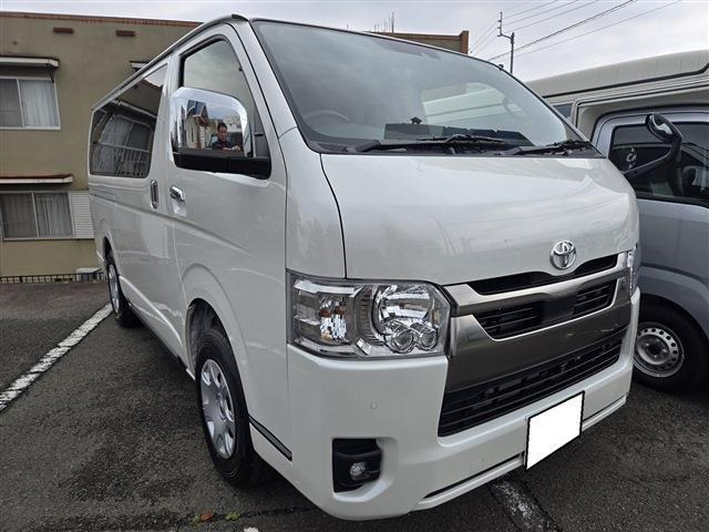 ハイエースバン