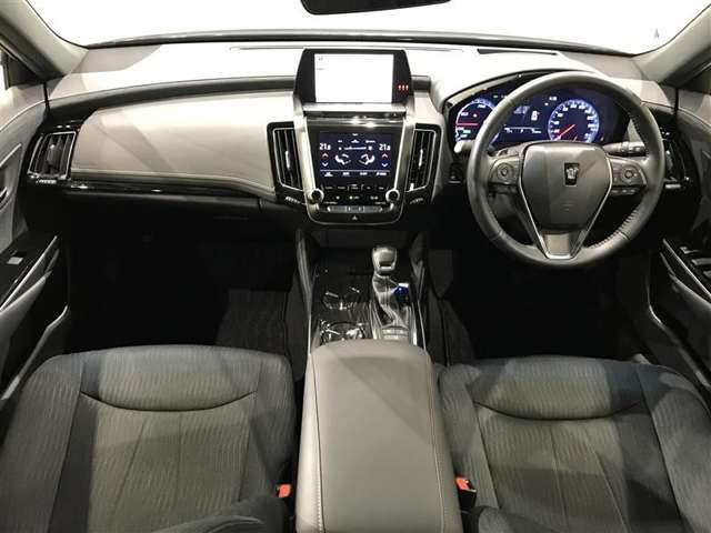 クラウンハイブリッド 2.5 S Cパッケージ