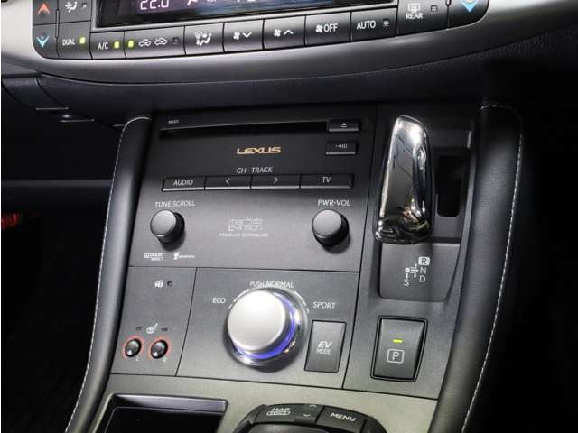 CT200h バージョン L