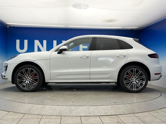 �����X�ł́A�e���[�J�[�̐�p�f�f�e�X�^�[�𓱓��B���Ǝ��i�����e�N�j�J���X�^�b�t���풓���Ă���܂��̂ŁA������̍ۂɂ����S���Ă����p���������܂��B