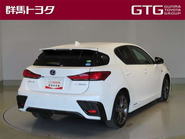 CT200h Fスポーツ