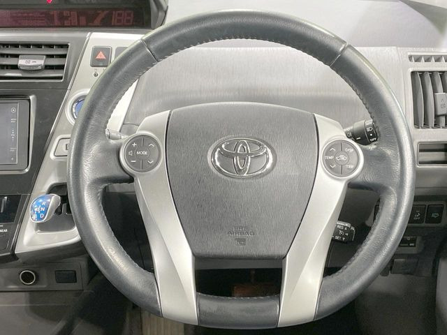 �y�����v�����X�e�A�����O�z�㎿�Ȋv���g�p���邱�ƂŁA��ɂ����������݂ƂĂ��^�]���₷���n���h���ł���