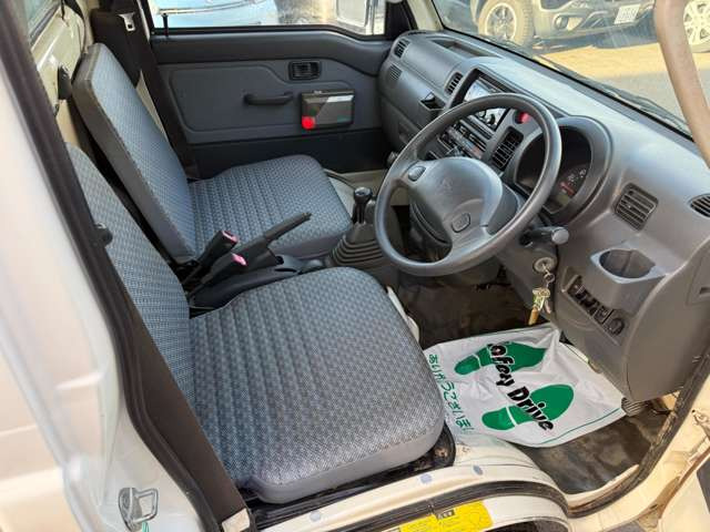 �V�[�g�͐G��S�n�A����S�n�Ƃ��ɏ㎿�Ȏd�オ��B�����ւ̒������h���C�u�ł����ɂ����A���K�ȃh���C�u���y���߂܂��B