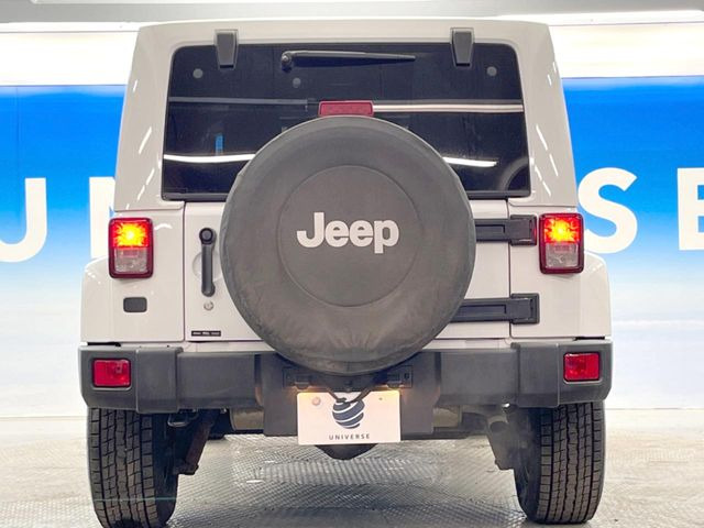 ●当店では第三者機関による車両品質鑑定を導入し、修復歴車を排除。鑑定書が発行されますので、ぱっと見ただけでは分からない箇所まで納得した上でご検討いただけます。※一部未実施の場合がございます。